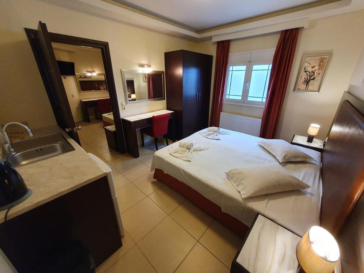 Vivian Hotel Лаганас Экстерьер фото