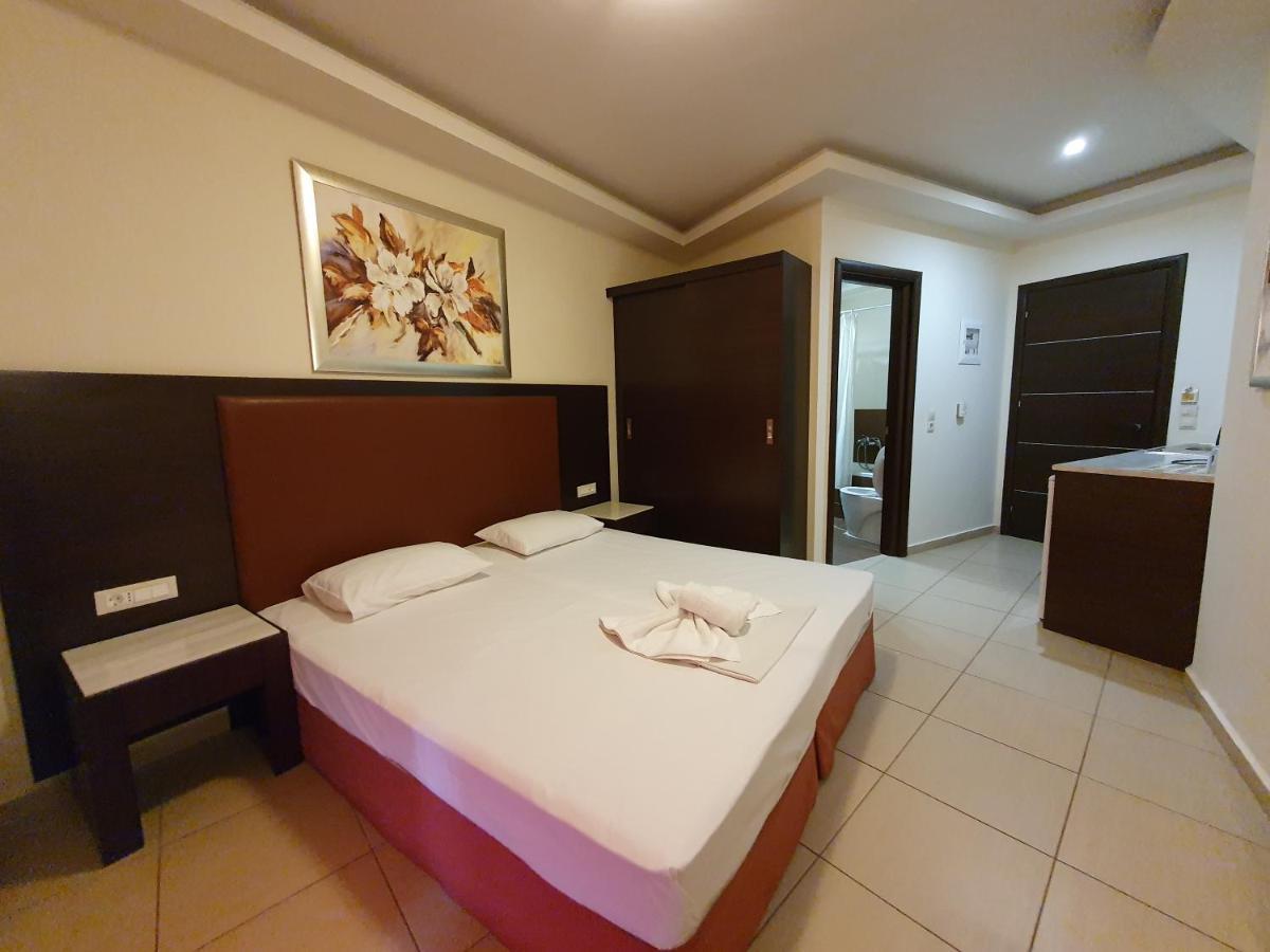 Vivian Hotel Лаганас Экстерьер фото
